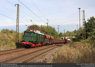Mit E44 und Petroleum-P8 zwischen Pleisse, Saale und Elbe - Fotozug am 6.10.2012